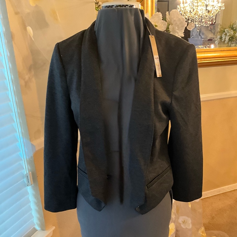 Elegant Grey Women's Blazer